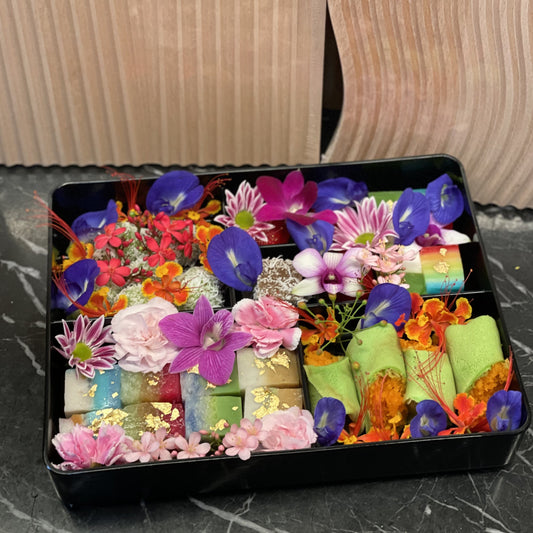 Kueh Kaiseki M (4 pax)