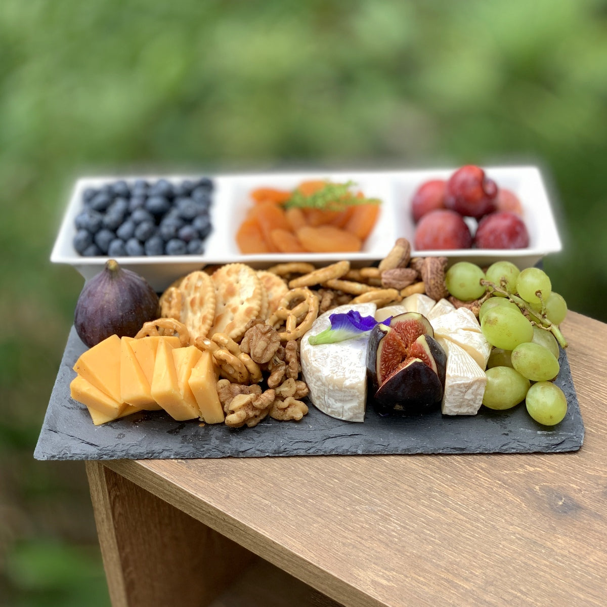 Petit Verdot Fruit, Cheese & Nuts Board (2-4 Pax)